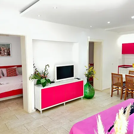 Apartman Karmen Maria *