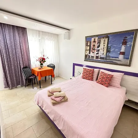 Karmen Maria Apartman