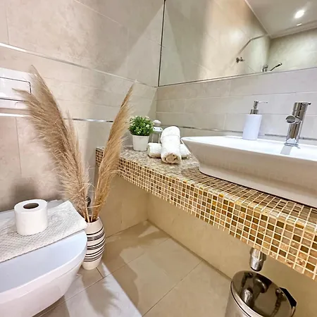 Karmen Maria Apartman
